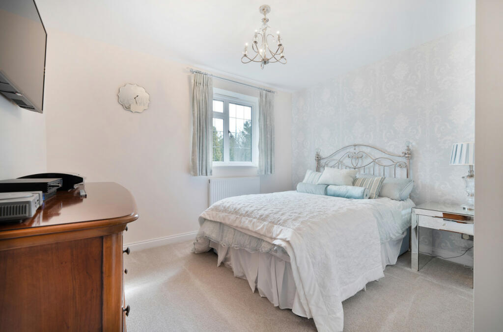 Additional image 19 of The Glen, Farnborough Park, Orpington, Kent, BR6