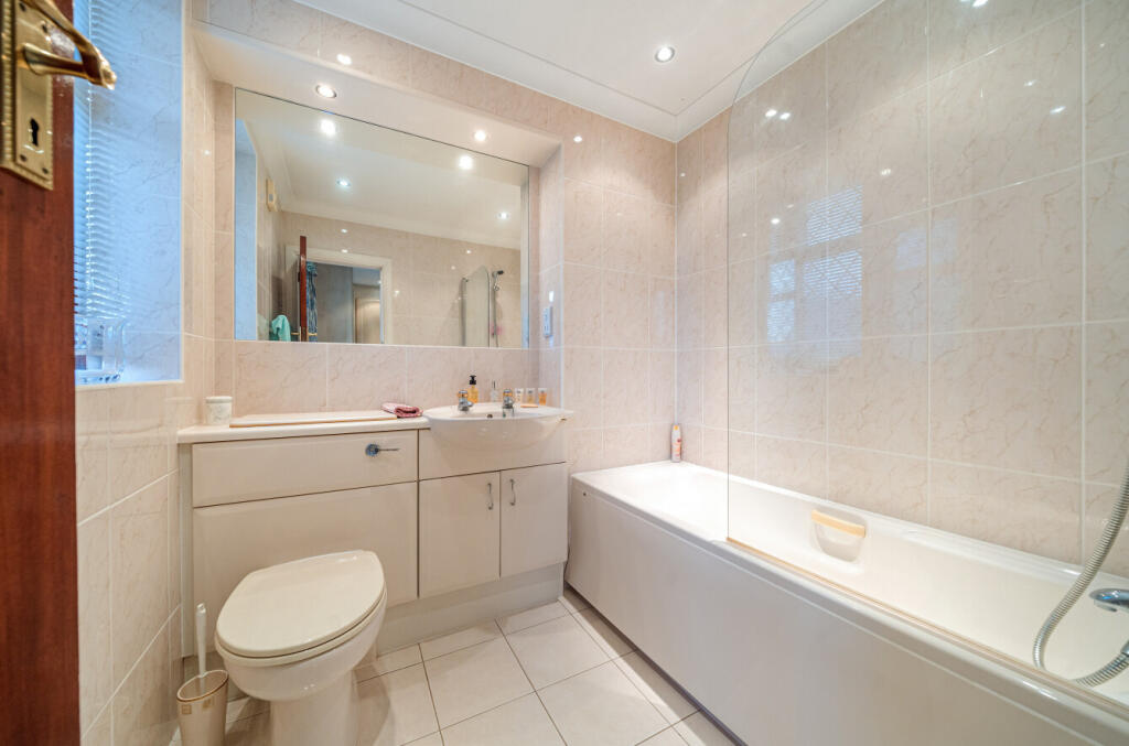 Additional image 20 of The Glen, Farnborough Park, Orpington, Kent, BR6