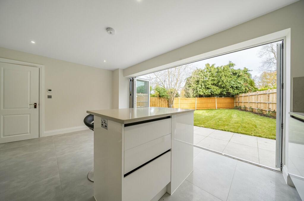 Additional image 8 of Woodland Way, Petts Wood, BR5