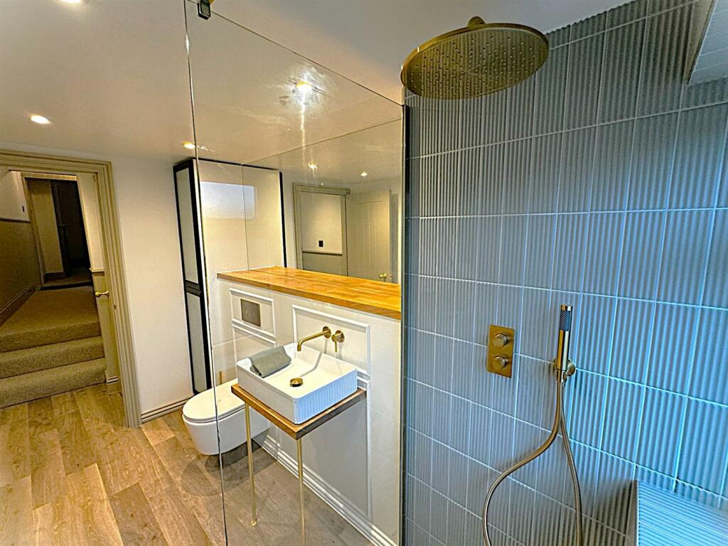 Additional image 14 of Beautiful Refurbished Cottage Set In The Heart Of Westbury Village