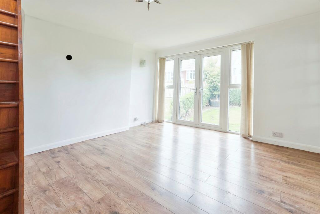 Additional image 4 of Derwent Avenue, Wilsden, Bradford