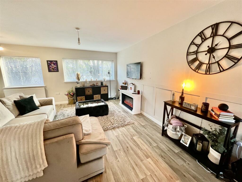 Additional image 8 of Family Home in Cul-de-sac Location