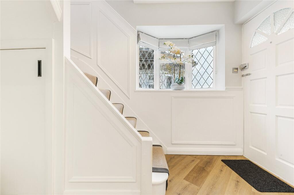 Additional image 18 of Hayes Wood Avenue, Bromley, BR2