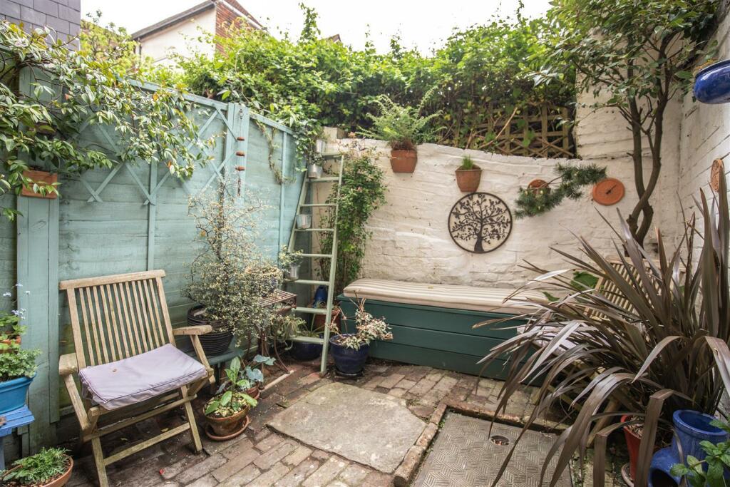 Additional image 12 of High Street, Lewes, BN7 1XH