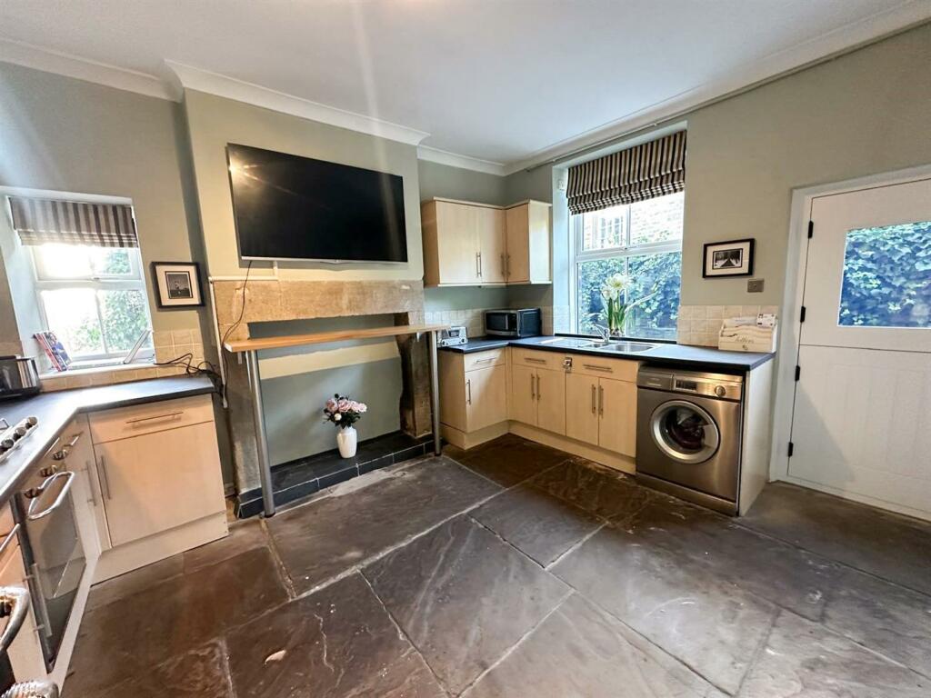 Additional image 3 of North View, Cononley