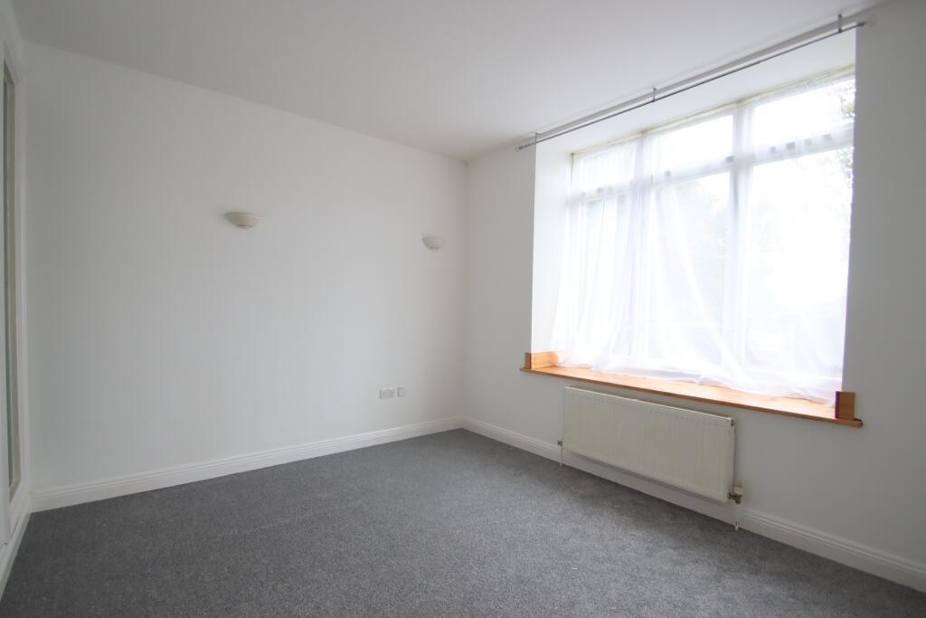 Additional image 4 of Royal Crescent, BS23