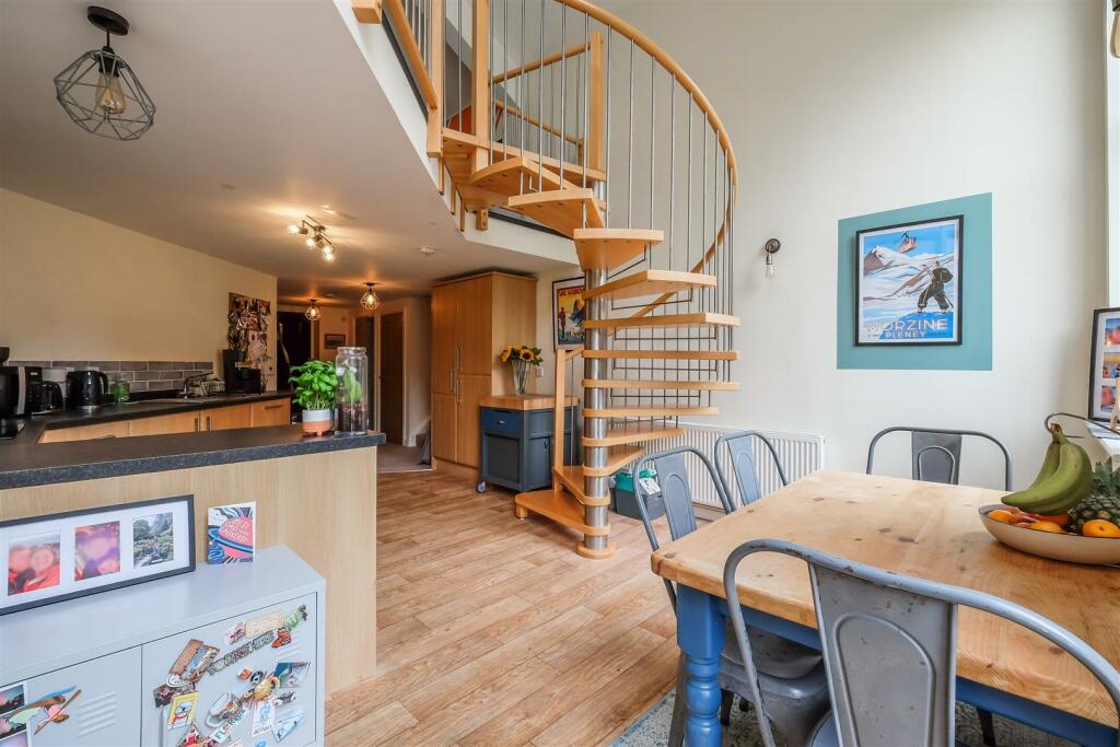 Additional image 5 of Latham Lane, Gomersal, Cleckheaton