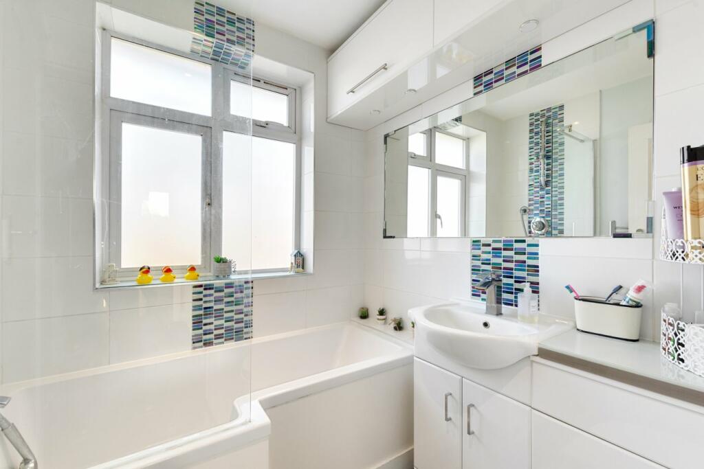 Additional image 8 of Chatham Avenue, Bromley, BR2