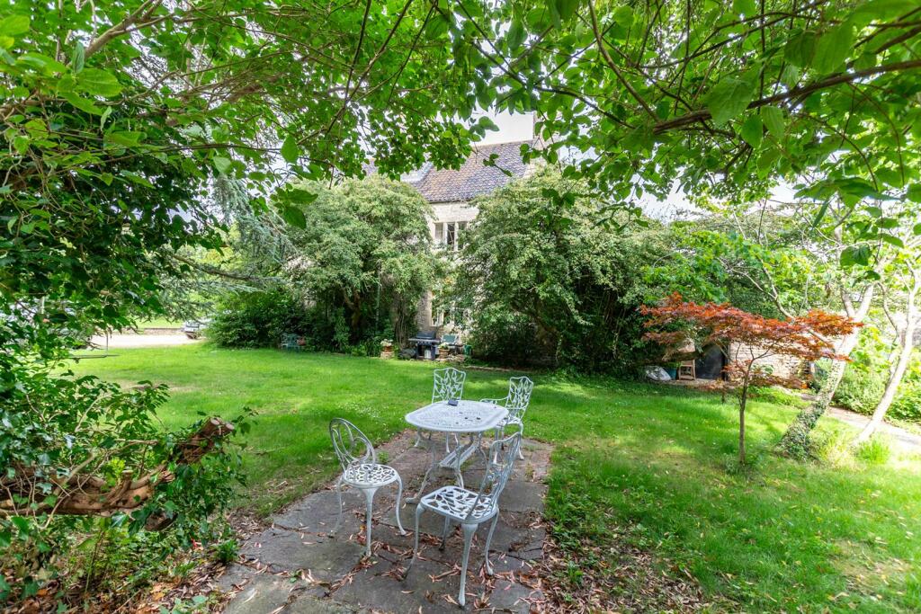 Additional image 24 of Edge of Keynsham, adjoining countryside