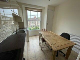 Additional image 3 of Ref 004 – Hampton Road Top floor flat