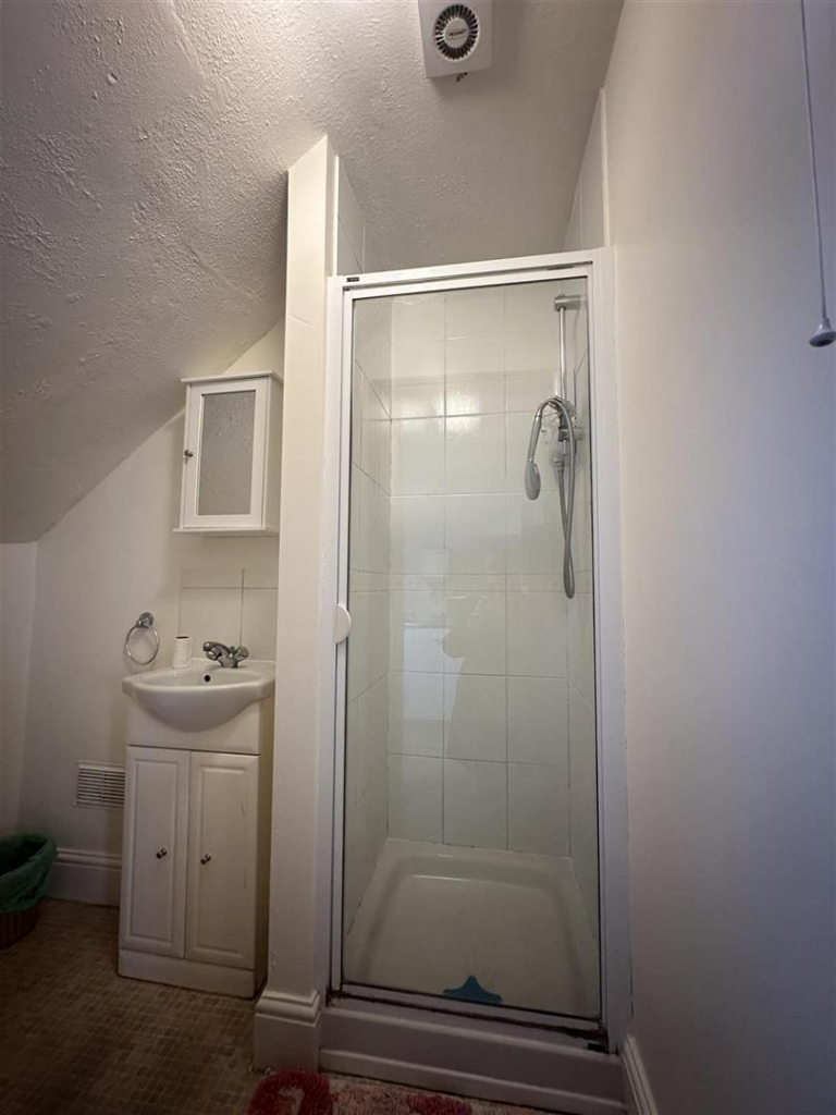 Additional image 4 of North View