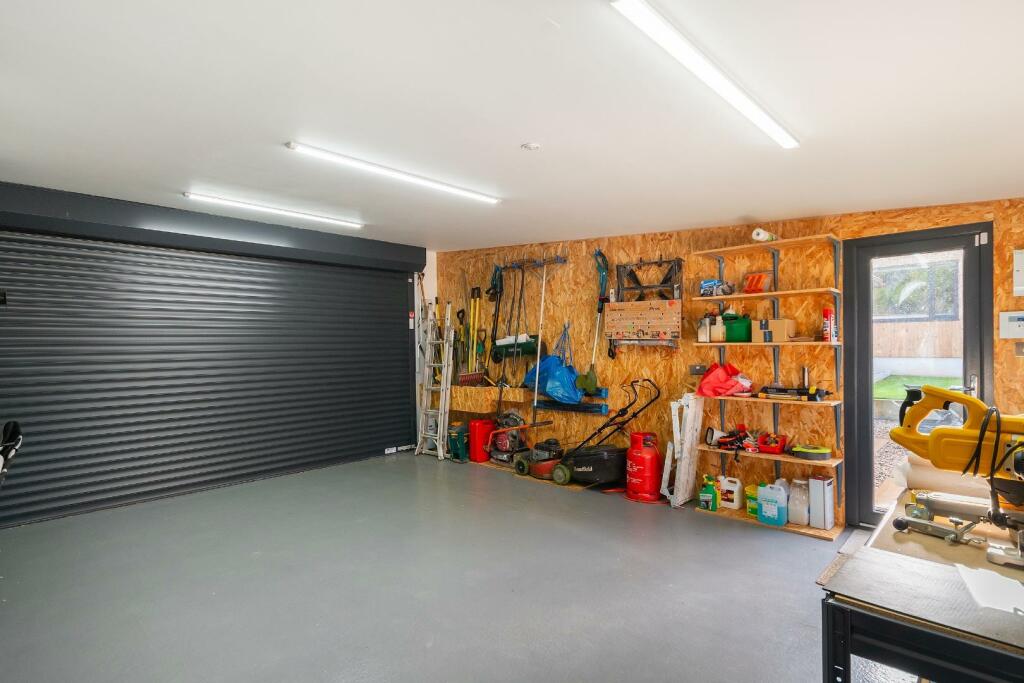 Additional image 51 of Farleigh Road, Backwell