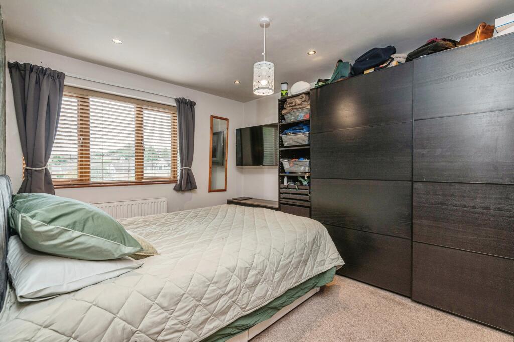 Additional image 12 of Whitechapel Road, Cleckheaton, BD19