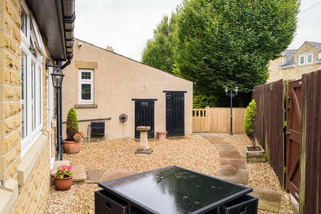 Additional image 39 of Bradford Road, Gomersal