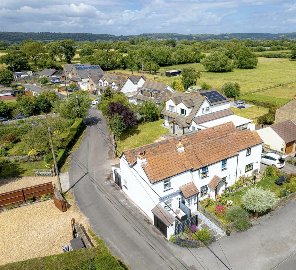 Additional image 17 of Beautiful Cottage in Kenn