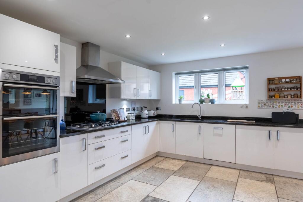 Additional image 7 of 32 Winstones Road