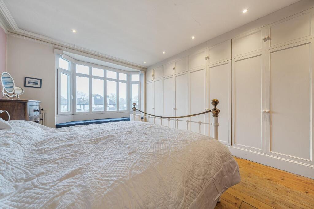 Additional image 13 of Scotts Lane, Bromley