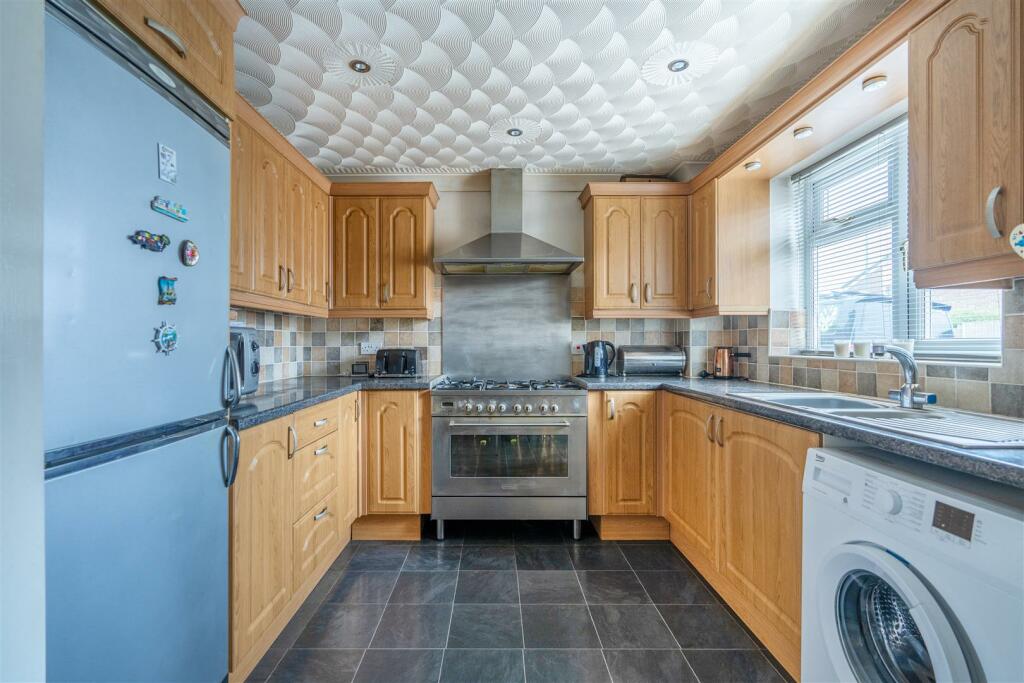 Additional image 3 of Taynton Close, Bitton, Bristol