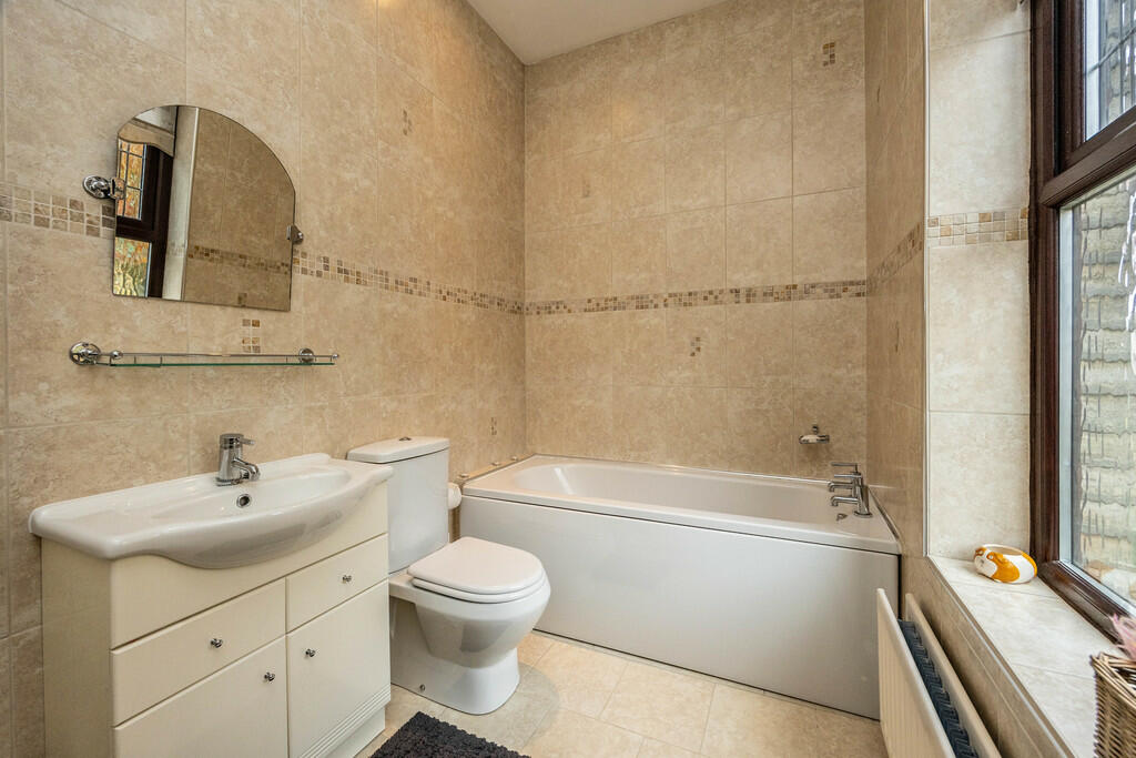 Additional image 27 of Whitechapel Road, Cleckheaton