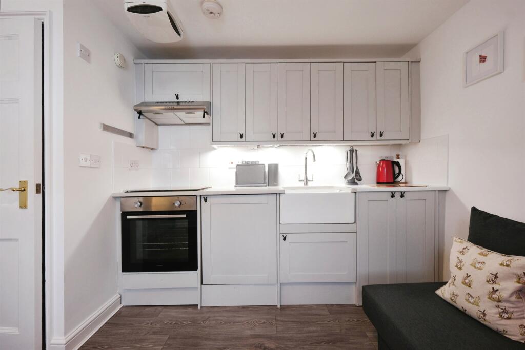 Additional image 4 of High Street, Lewes