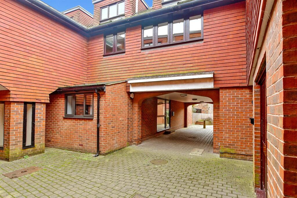 Additional image 3 of Cliffe High Street, Lewes, East Sussex