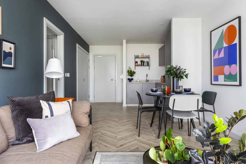 Additional image 4 of 808 Rosewood