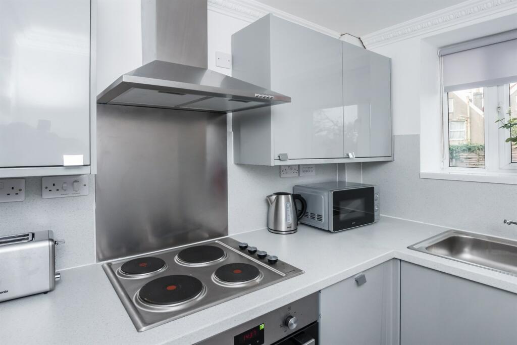 Additional image 11 of 3 bedroom Terraced House in Staple Hill Road, Fishponds