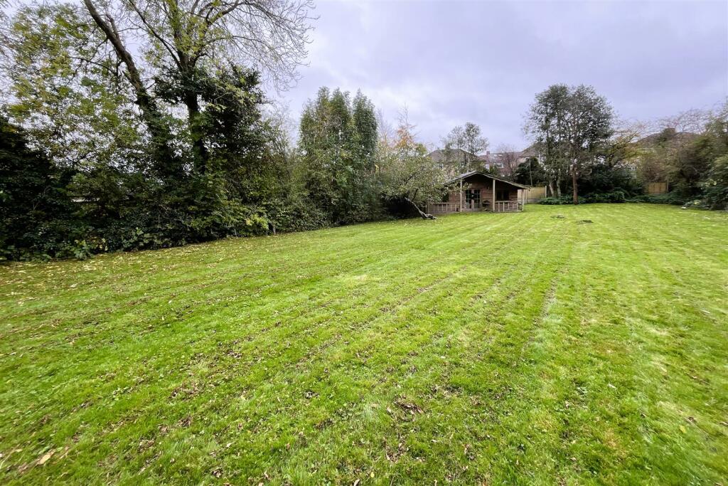 Additional image 37 of HOUSE + PLOT | PP 3 HOUSES | KINGSWOOD