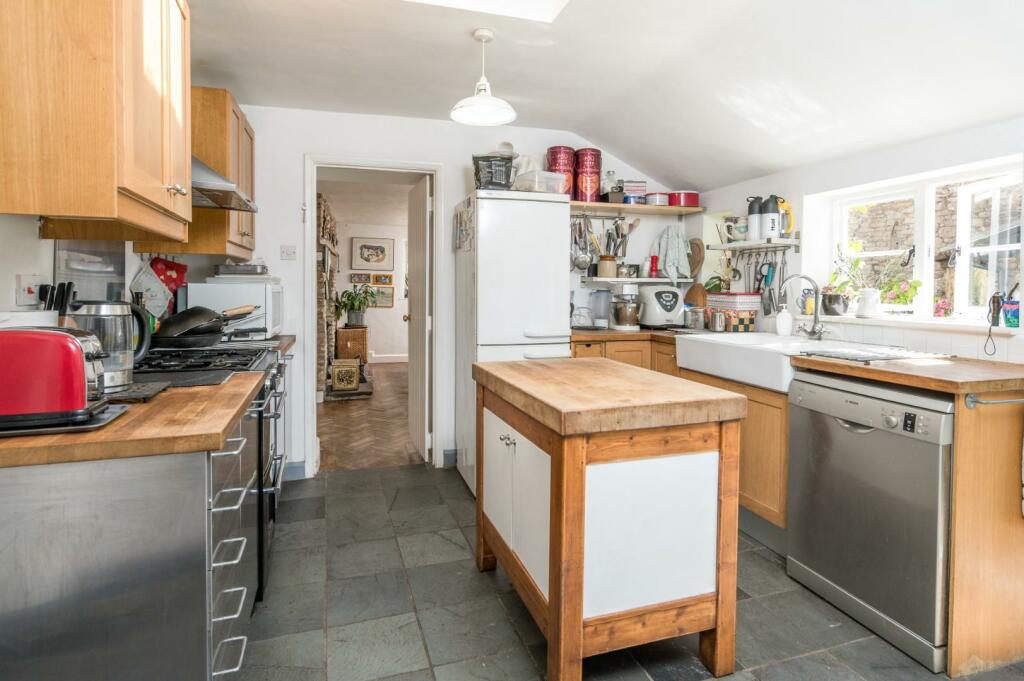 Additional image 6 of Detached 17th century cottage in the highly regarded village of Backwell