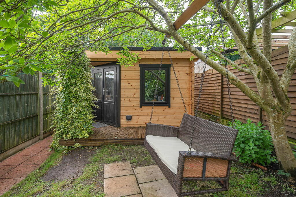 Additional image 11 of Broadlands Road, Bromley, BR1