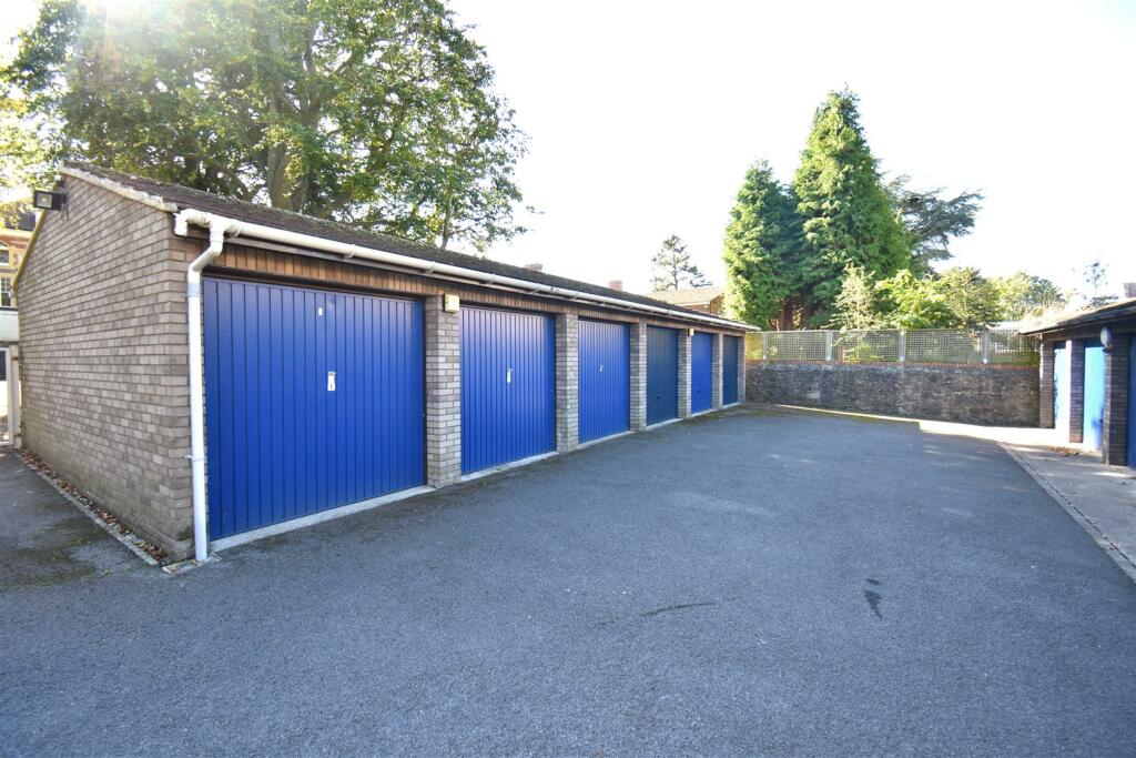 Additional image 14 of Spacious Apartment In Handsome Victorian House Just Off Downs