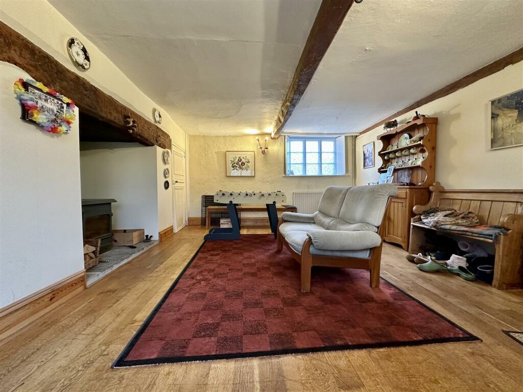 Additional image 10 of Townsend