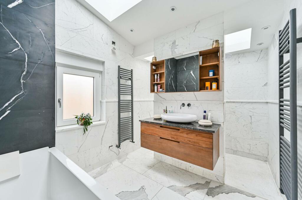 Additional image 18 of Grangewood Lane, Beckenham, BR3