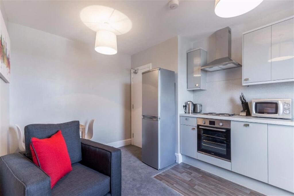 Additional image 9 of 3 bedroom property in Fremantle Road, Bristol