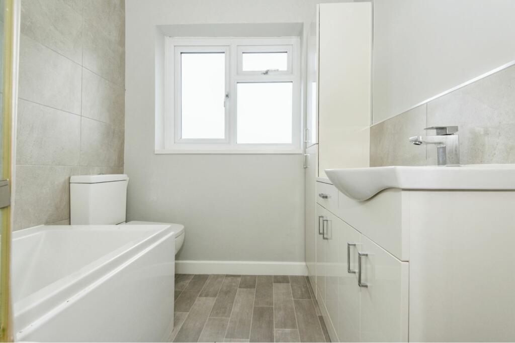 Additional image 14 of Ashbourne Gardens, Cleckheaton, BD19