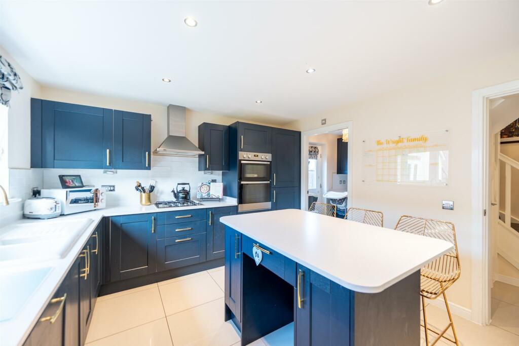 Additional image 6 of Mendip Road - Stunning Family Home!