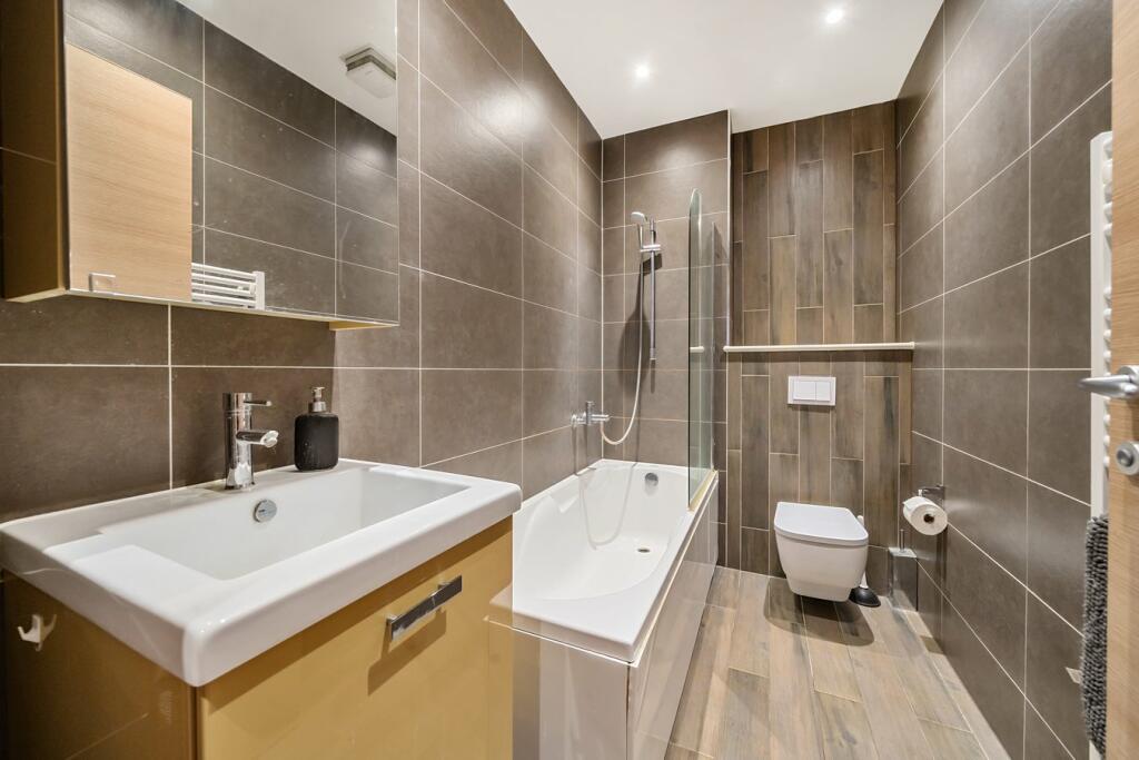 Additional image 16 of Croydon Road, Beckenham, BR3