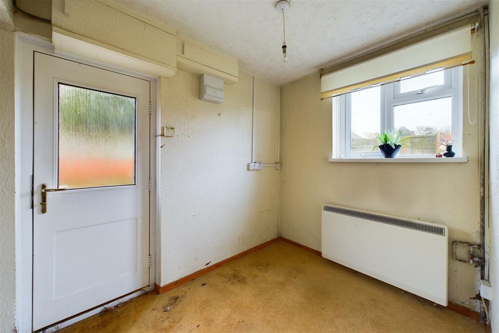 Additional image 8 of HOUSE | BASIC UPDATING | WRAXALL