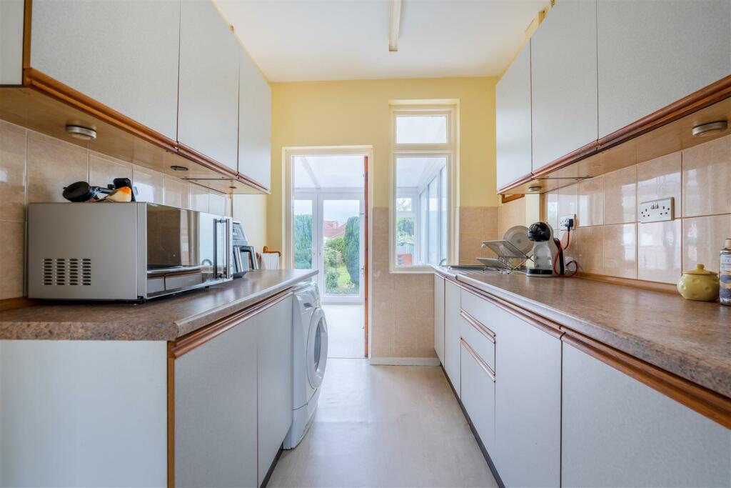 Additional image 4 of Albert Road, Keynsham, Bristol