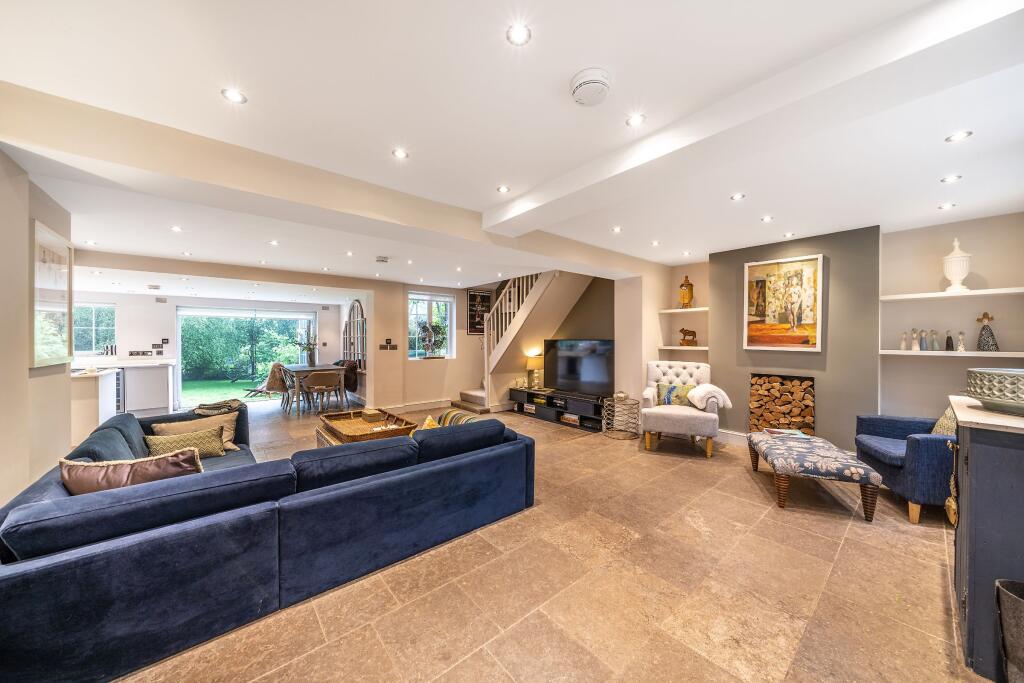 Additional image 2 of Keston