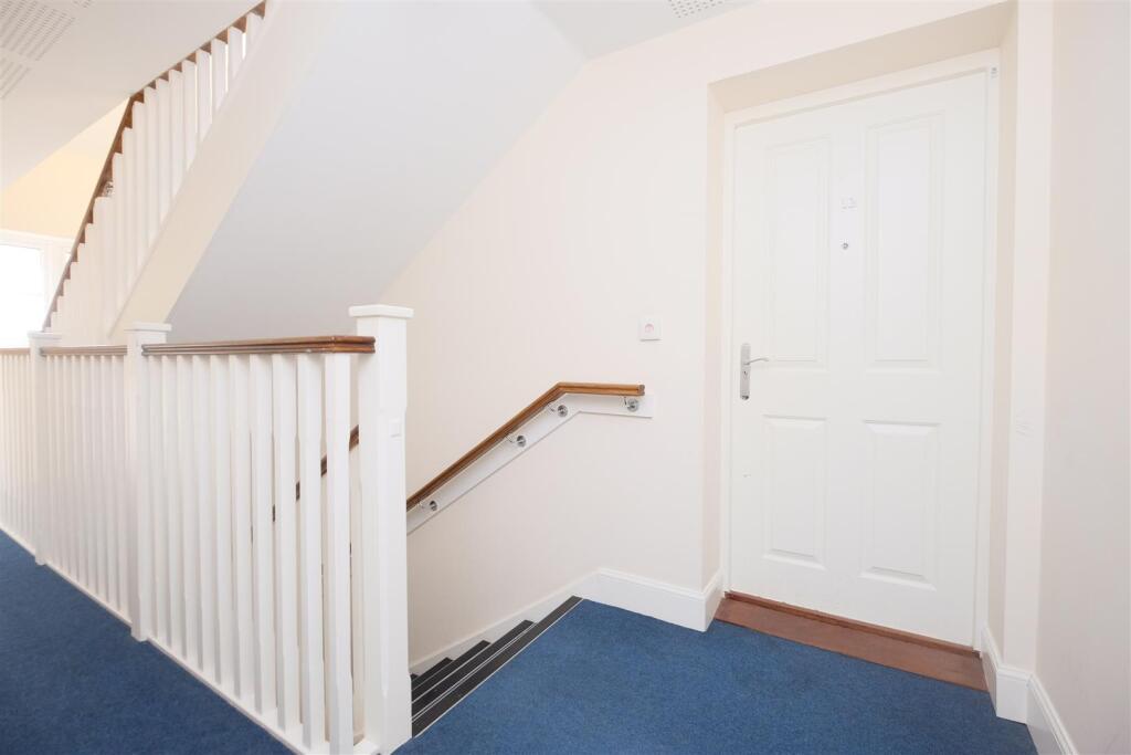 Additional image 19 of 2 BED | 2 BATH | SHIREHAMPTON