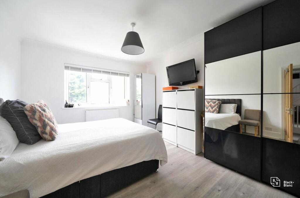 Additional image 15 of Hawkhurst Way, West Wickham, BR4