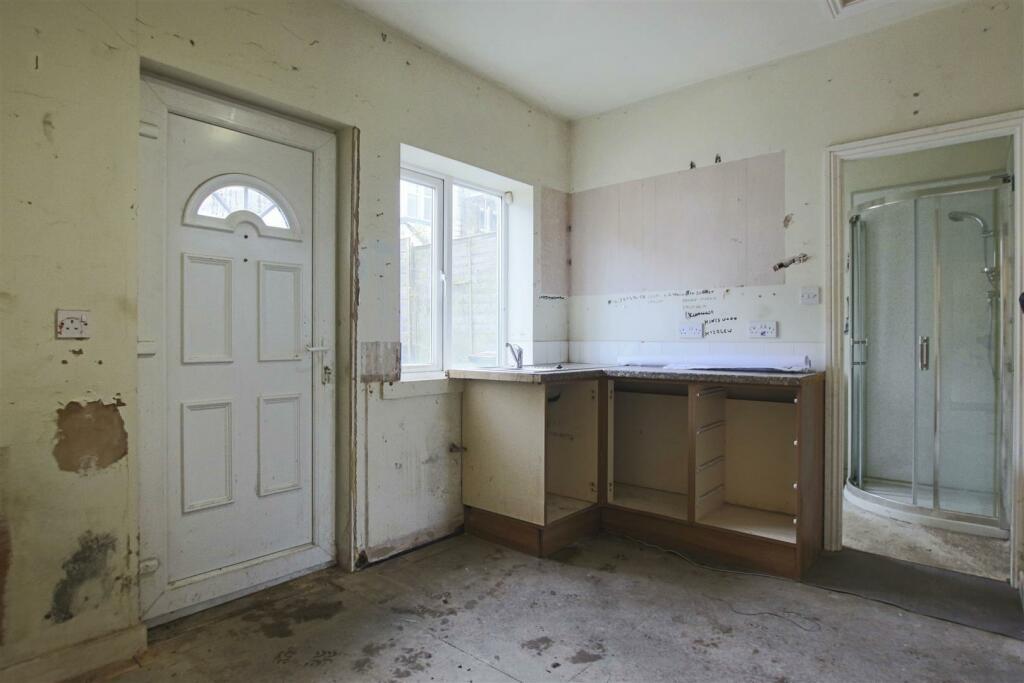 Additional image 13 of Holden Road, Brierfield