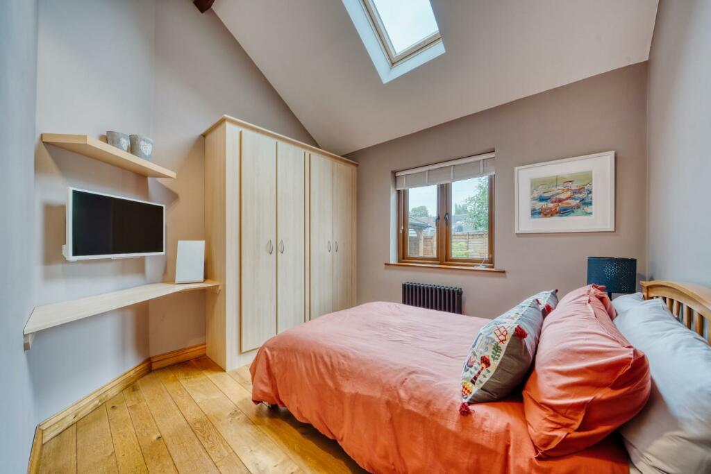 Additional image 11 of Views over Cleeve's countryside with annex