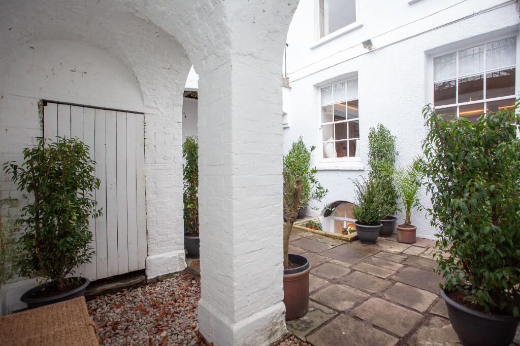 Additional image 34 of Royal York Crescent, Bristol, BS8