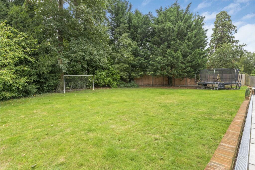 Additional image 26 of Rolinsden Way, Keston, BR2