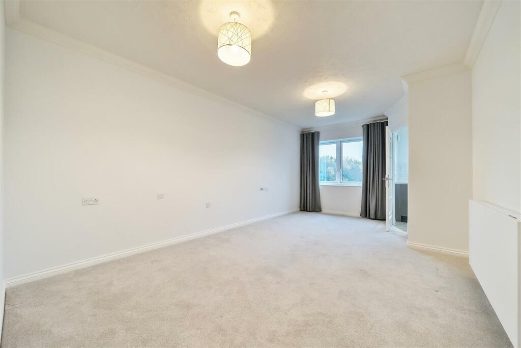 Additional image 5 of Trewin Lodge, Yate, Bristol