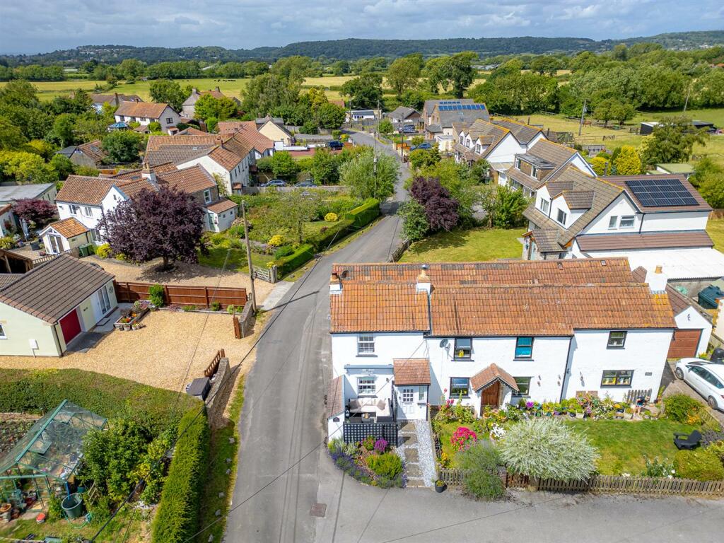 Additional image 9 of Beautiful Cottage in Kenn