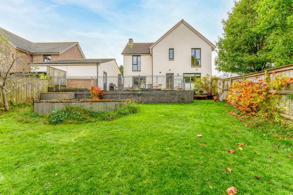 Additional image 28 of Farnborough Road, Locking Parklands - A MUST VIEW