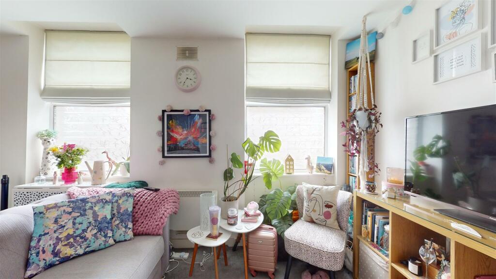 Additional image 11 of Hanham Road, Bristol